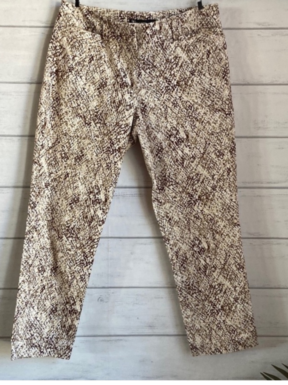 Nee York & Co. Animal print Capri Pants